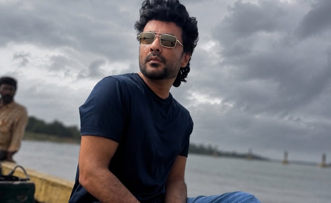 New Look, New Chapter for Siddhu Jonnalagadda