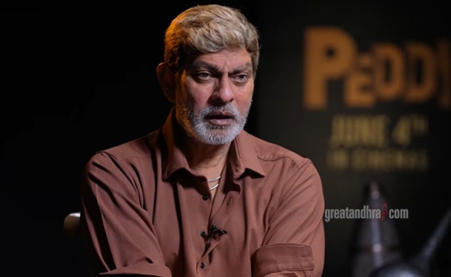 Watch: Jagapathi Babu Blasts Trolls Targetting Ram Charan
