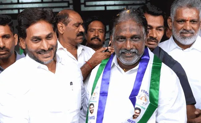 Jagan Suspends Party In-Charge in Repalle