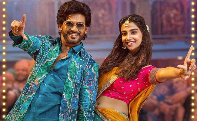 'Anaganaga Oka Raju' Review: Naveen Polishetty Holds The Show