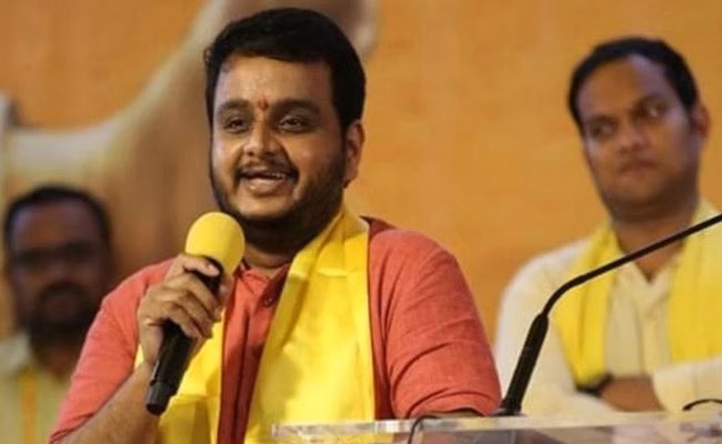 Is He the Man Behind the 'Boss Thokkesadu' Campaign?