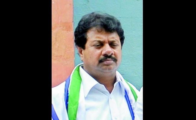 Ex-YSRCP MLA All Set to Join Jana Sena!