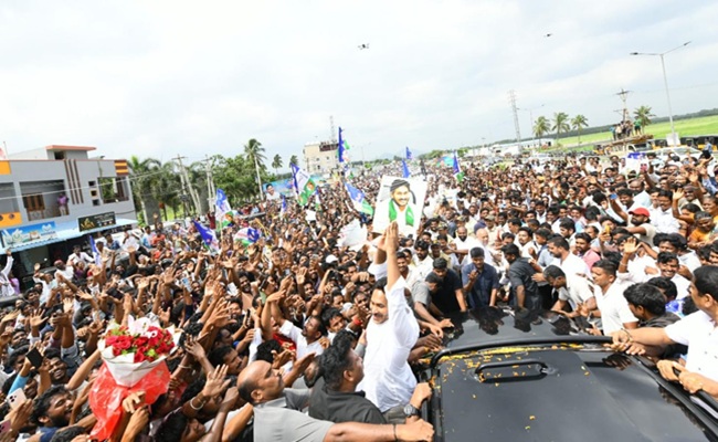 Jagan Prioritises Roadshow Over Meeting Appalaraju
