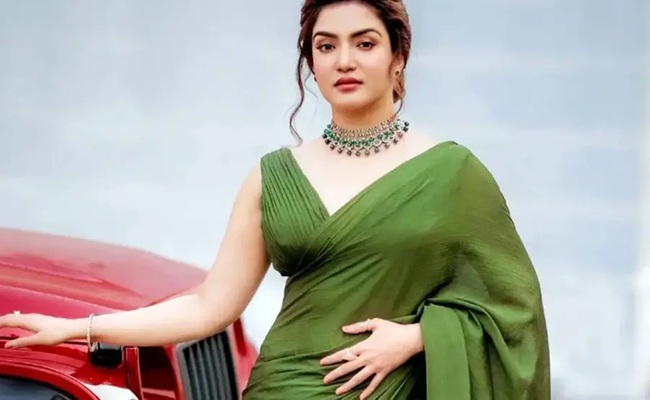 Big Twist: Honey Rose Walks Out Of Chiru Film?