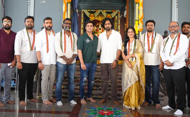 Nikhil Claps For Roshan's Sci-Fi Entertainer