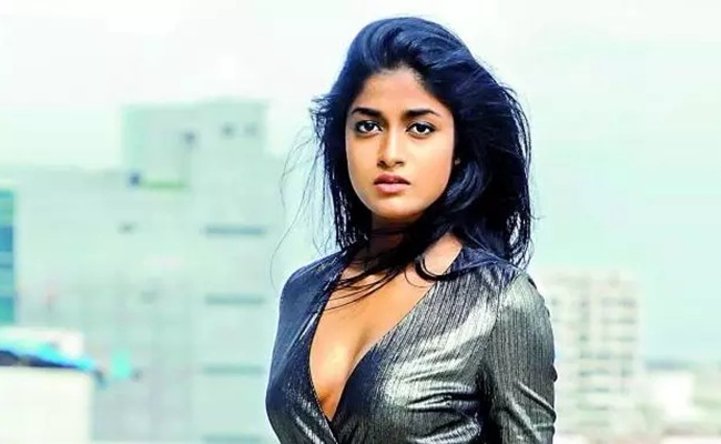 Dimple Responds to Janhvi Kapoor Controversy