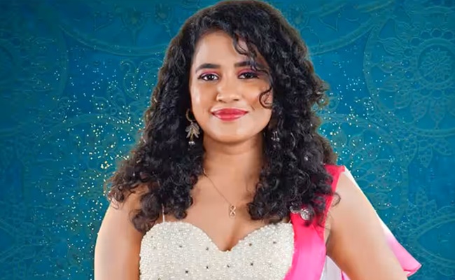 Actress Claims Makers Offered Rs 25 Lakh To Visit Farmhouse