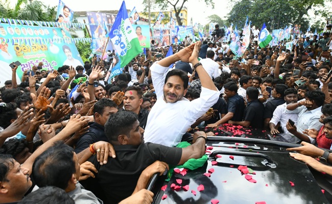 Crowds for Jagan: Alarm Bells for Alliance Government