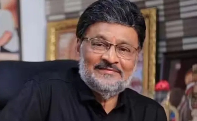 Legendary Tamil Director K Bhagyaraj Passes Away!