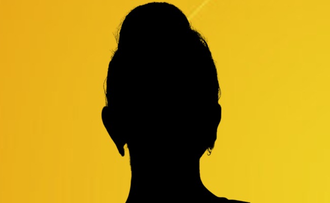 Heroine Faces Trouble in Films and Business?