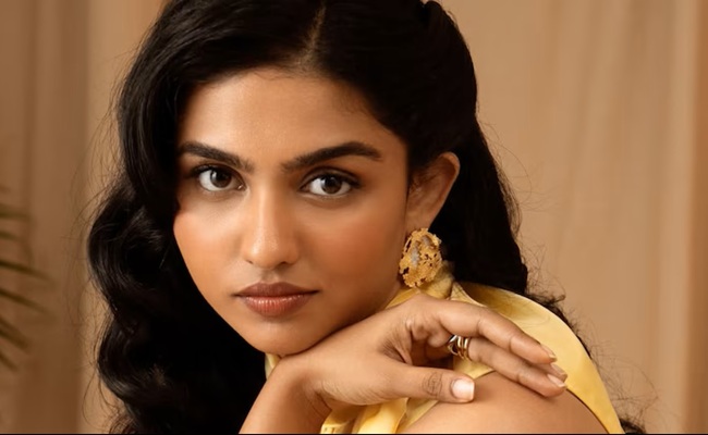 Mamitha Baiju: Disappointed With Vijay, Hopes on Suriya