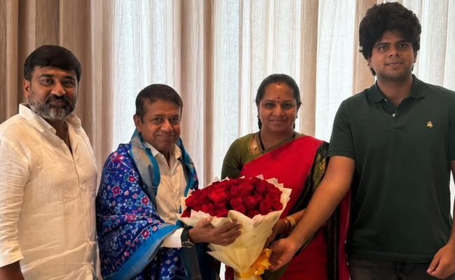 Kavitha Turns to Astrologer Amid Concerns Over Party's Future!