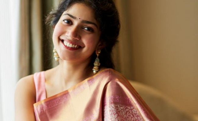 After Playing Sita, Sai Pallavi to Play a Cop?