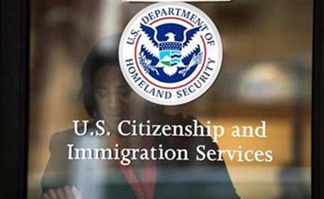New USCIS Filing Policy Raises Risk of Direct Denials for H-1B, OPT Applicants