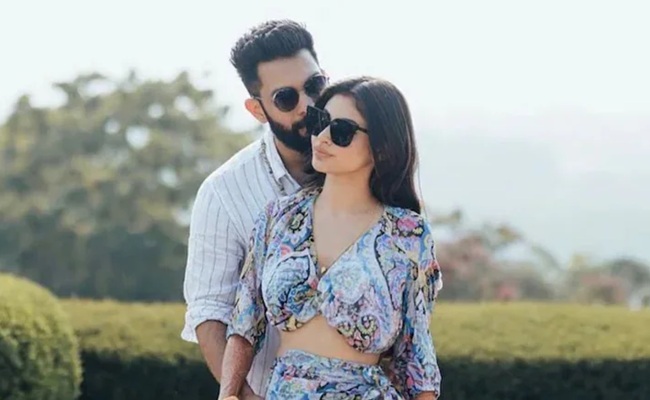 Another Actress Heading For Divorce?