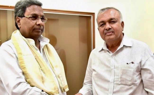Minister Ramalinga Reddy resigns, criticises CM Shivakumar
