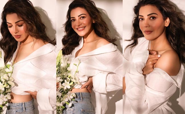 Kajal Sends Glamour Signal To Makers