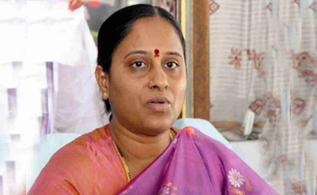 Konda Surekha skips cabinet meet: Upset with Revanth?