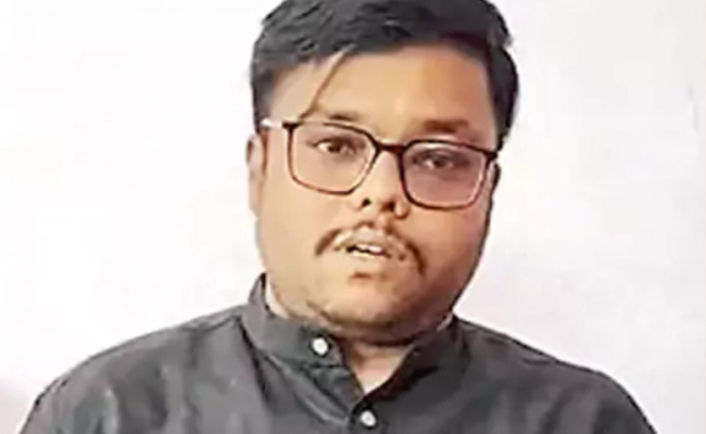 Viveka Murder Accused Entering Politics to Save Their Skin?